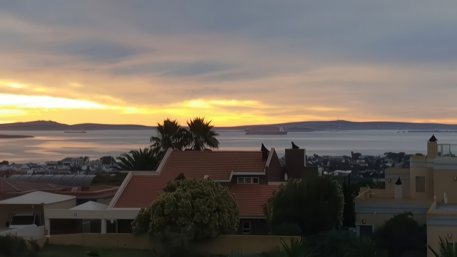 4 Bedroom Property for Sale in Myburgh Park Western Cape